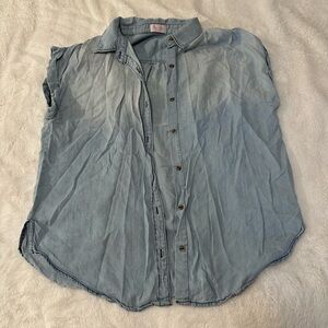 Pink Lily Chambray button up Top | Size M